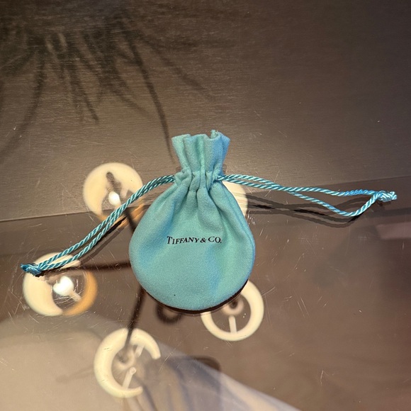 Tiffany & Co. Silver Ziegfeld Heart Pendant Necklace and pouch - Picture 4 of 4